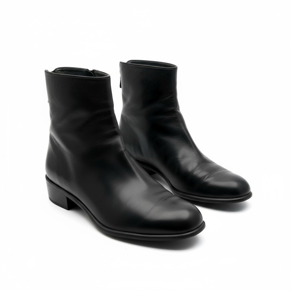 Stuart Weitzman Black Leather Ankle Boots Size 8B Rear Zip Comfort Indie Rock - Picture 1 of 10